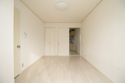 【洋室】 | リバータウン明神