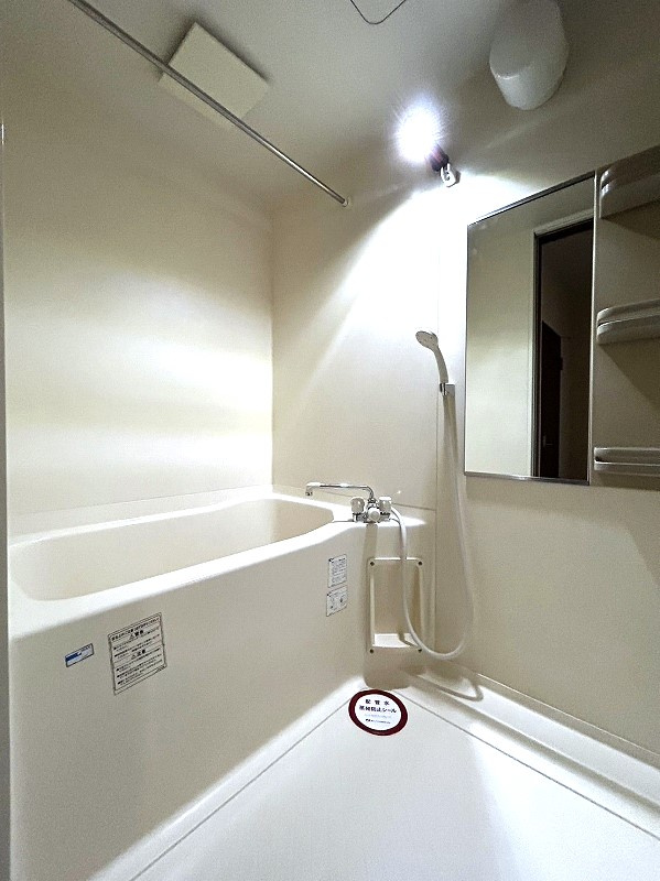 ヴェルデューラNi-noの浴室