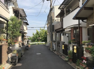 【前面道路含む現地写真】