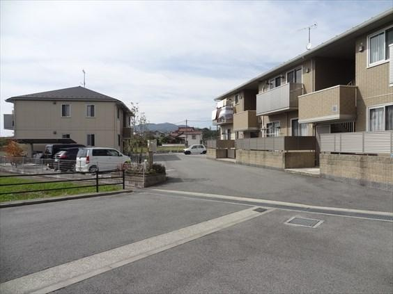 アークパレＢの駐車場