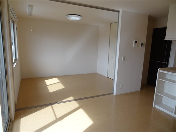 アークパレＢの居間・リビング