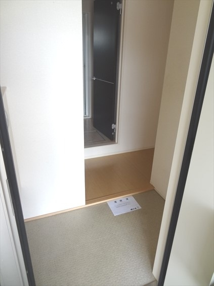 アークパレＢの玄関