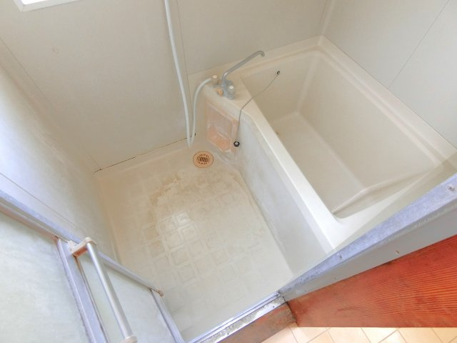 スコレー清名幸谷の浴室