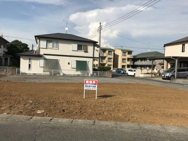 鴻巣市稲荷町の売地の外観|外観の写真です。日当り良好です。2019年8月8日16:00頃撮影。