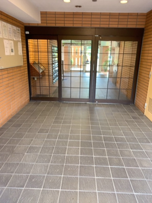 【エントランス】 | ＮＩＣシルクハイム三ッ沢桜台Ａ棟 | オートロックでセキュリティ対策も万全です