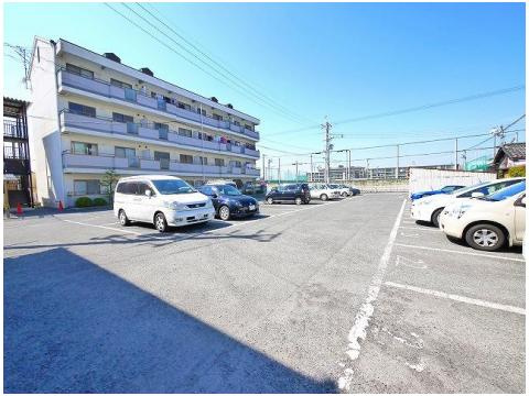 ルーラル登Cの駐車場|駐車場完備です