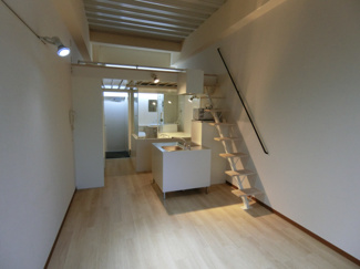 【居間・リビング】 | C4 koshien east