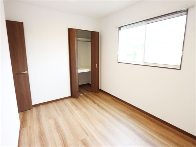 アイリス Bの寝室