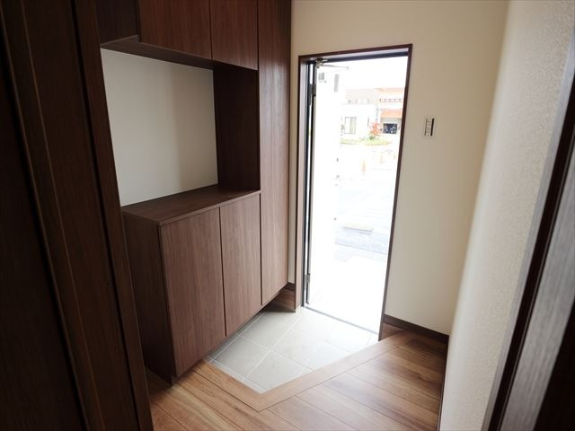 アイリス Bの玄関