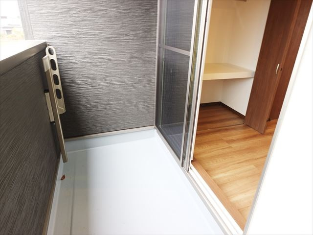 アイリス Bのバルコニー