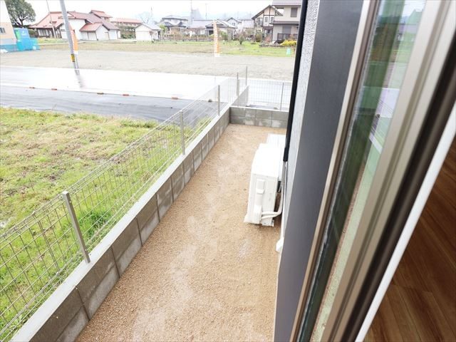 アイリス Bの庭