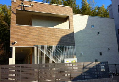 【エントランス】 | すみれ