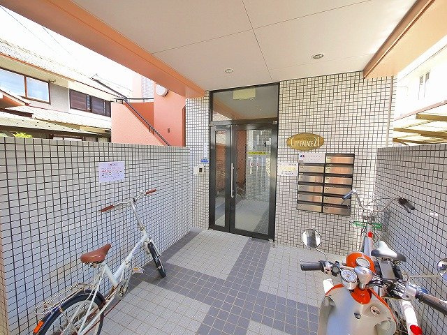 シティパレス新大宮P-7のその他共用部分|共有部分もキレイですね