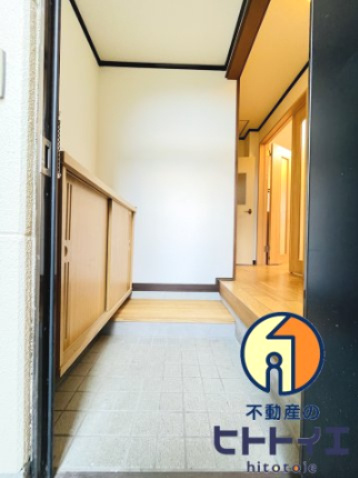 龍ヶ原ハイツの玄関