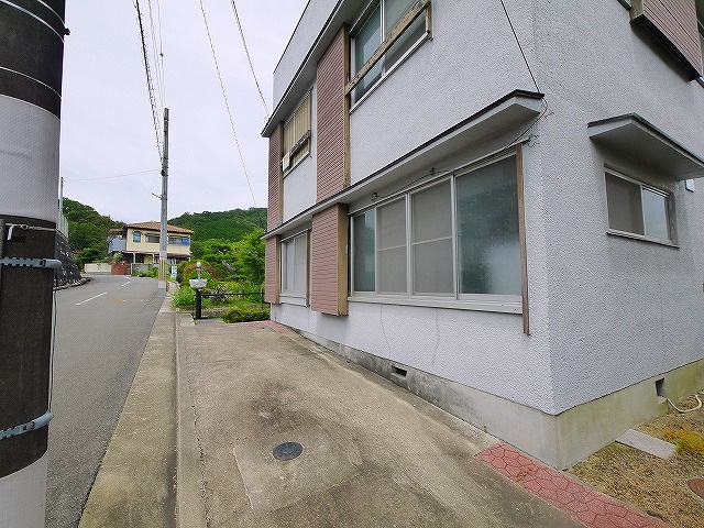 矢田山町貸家の駐車場