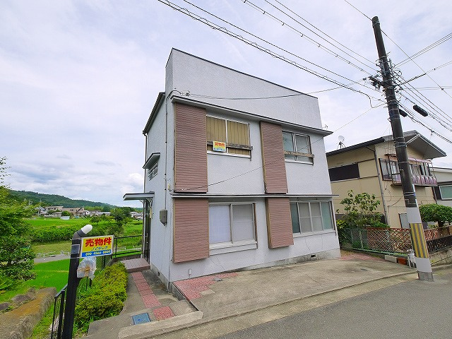 矢田山町貸家の外観
