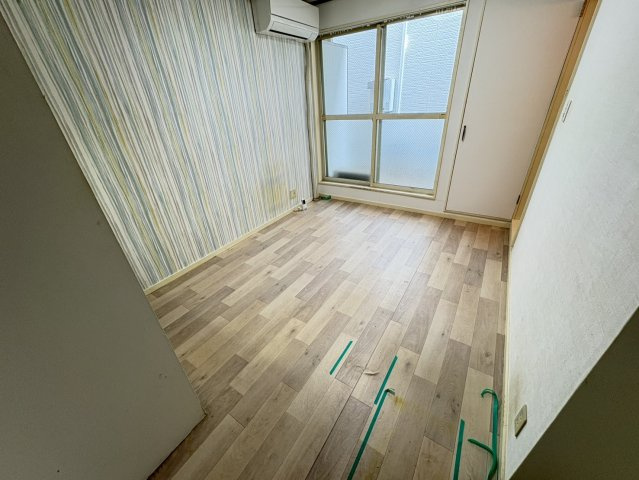 サニーフラット市川の居間・リビング