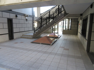 【エントランス】