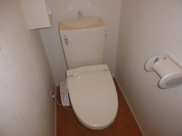 カーサ・ベルのトイレ|シャワー付きトイレ