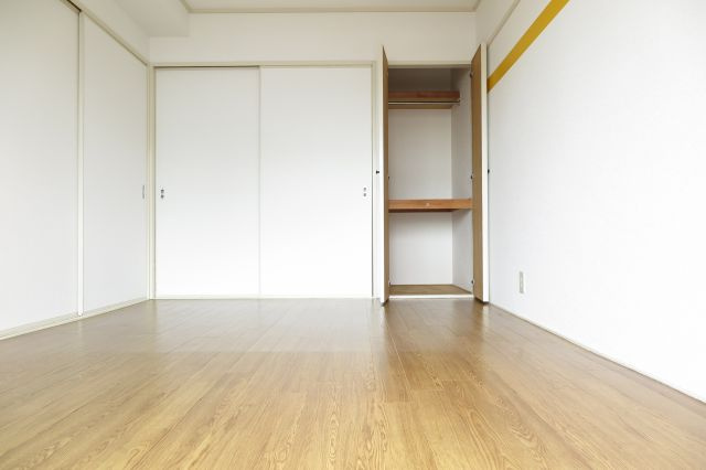 ラパンジール阿波座の洋室