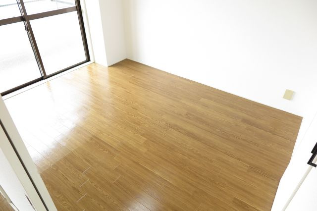 ラパンジール阿波座の洋室
