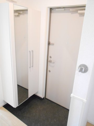 ブルーノの玄関