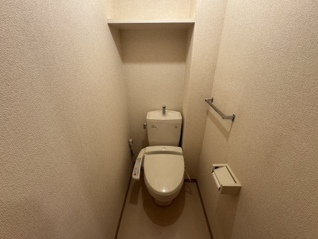 グラシューズのトイレ|シャワー付き暖房便座