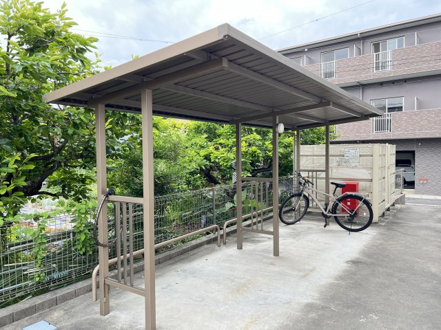 フローラBのその他共用部分|自転車置き場