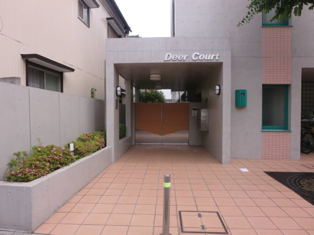 Deer　Courtのエントランス