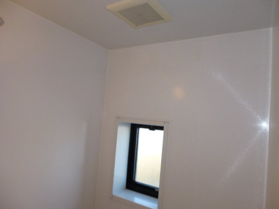 【浴室】 | ディアスアリキ | 浴室窓