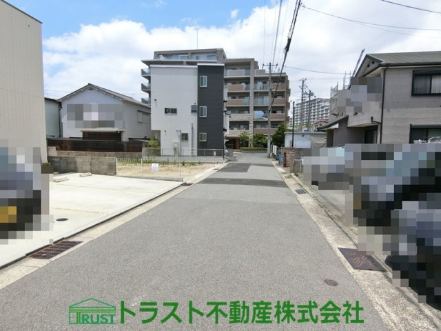 神戸市垂水区西舞子4丁目A号地　土地の前面道路含む現地写真