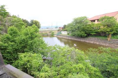 【展望】 | 土浦市中貫 | 和室から望む景色は旅先の旅館を想わせる見事な借景です