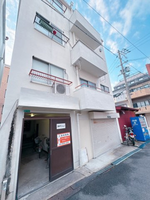 【エントランス】 | 栗田マンション