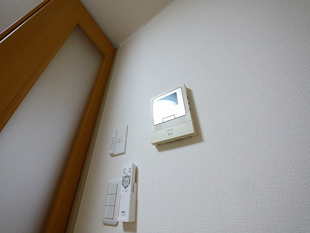 メゾン佐保Aの設備|モニター付きインターホンです