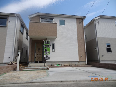 【外観】 | 現地見学会　さいたま市緑区三室　住宅性能評価書付土地広々駐車並列2台の新築分譲住宅全４棟・残1棟 | 外はこのようになっています