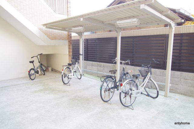 ラグゼ桜ノ宮　仲介手数料無料の駐車場