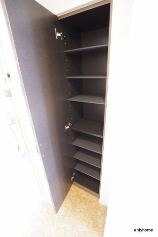 ラグゼ桜ノ宮　仲介手数料無料の玄関