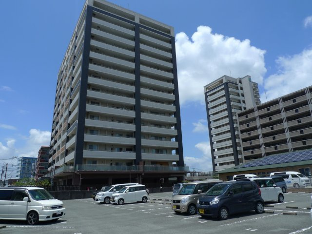 アルフィーネ久留米諏訪野町の外観