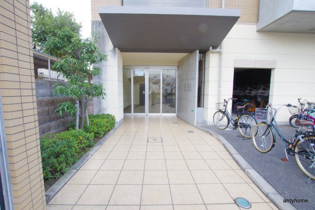 ドリームネオポリス桜ノ宮　仲介手数料無料のエントランス