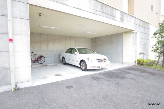 ドリームネオポリス桜ノ宮　仲介手数料無料の駐車場