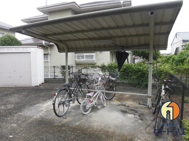 グランドール岩崎のその他共用部分|駐輪場です