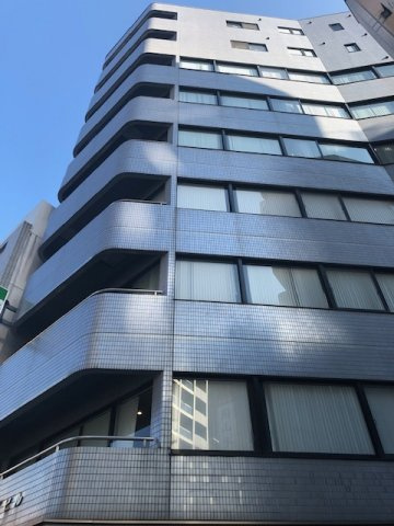 西新宿IKビルの外観