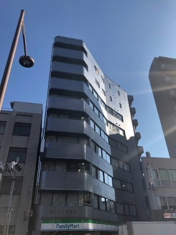 西新宿IKビルの外観