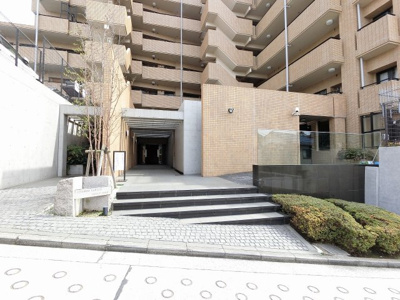 【エントランス】 | コスモ山手グレイスフォルム | JR京浜東北線・根岸線「山手」駅徒歩9分・「石川町」駅徒歩22分！