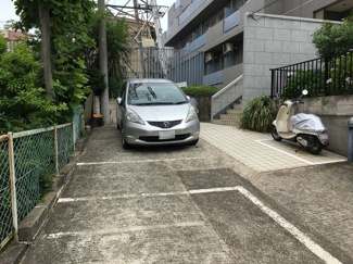 【駐車場】