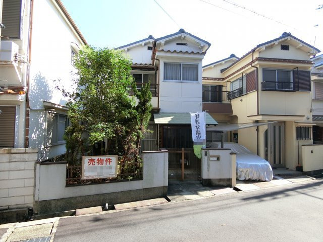 明石市野々上1丁目　土地の前面道路含む現地写真|間口の広い敷地です