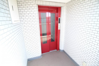 【その他共用部分】 | あると嬉しいエレベーターも標準装備。