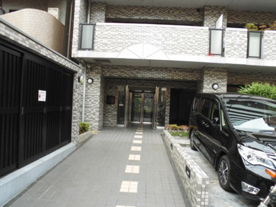 【エントランス】 | エスリード天神橋 | スーバーやコンビニ、小学校や中学校も近く便利！