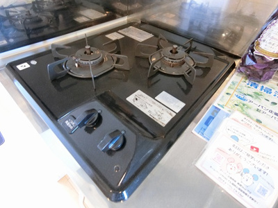 【キッチン】 | ルノン百合ヶ丘 | 2口ガスコンロ付きのキッチンです！複数の調理を同時にできるので時短にもGOOD☆