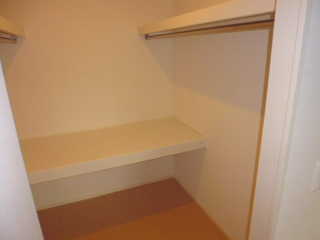 ボヌールの収納|ウォークインクローゼット